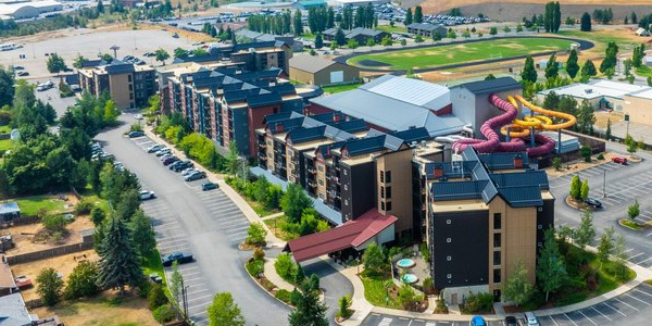 ellogg Web Design and Marketing leveraging Silver Mountain Resort to create dynamic social media content.