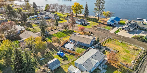 Medical Lake Web Design and Marketing: Overhead view of a lakefront neighborhood showcasing the area’s desirable real estate and community charm.
