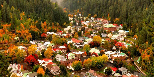 Wallace Web Design and Marketing inspired by the vibrant fall colors surrounding Wallace in the valley.